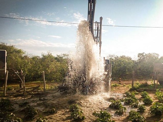 pozo de agua profunda